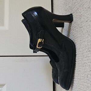 Elegant Black Mary Jane Heels